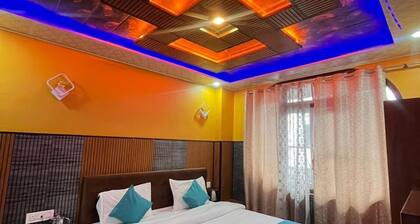 Himalayan paradise - Grand Retreat & Dining