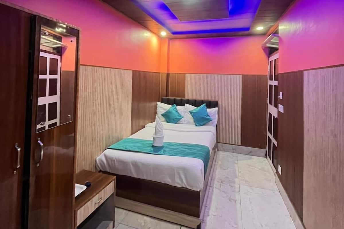 Non View Room | Premium bedding, individually furnished, free WiFi, bed sheets