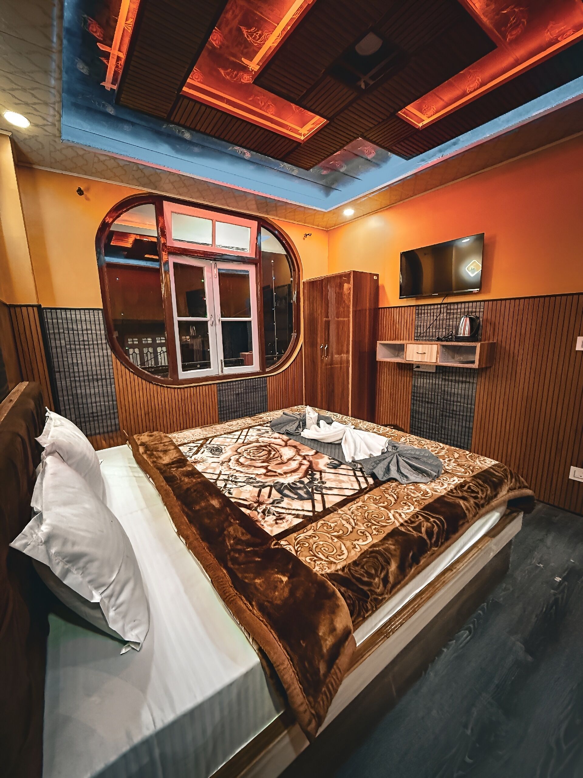 Superior Single Room, Mountain View