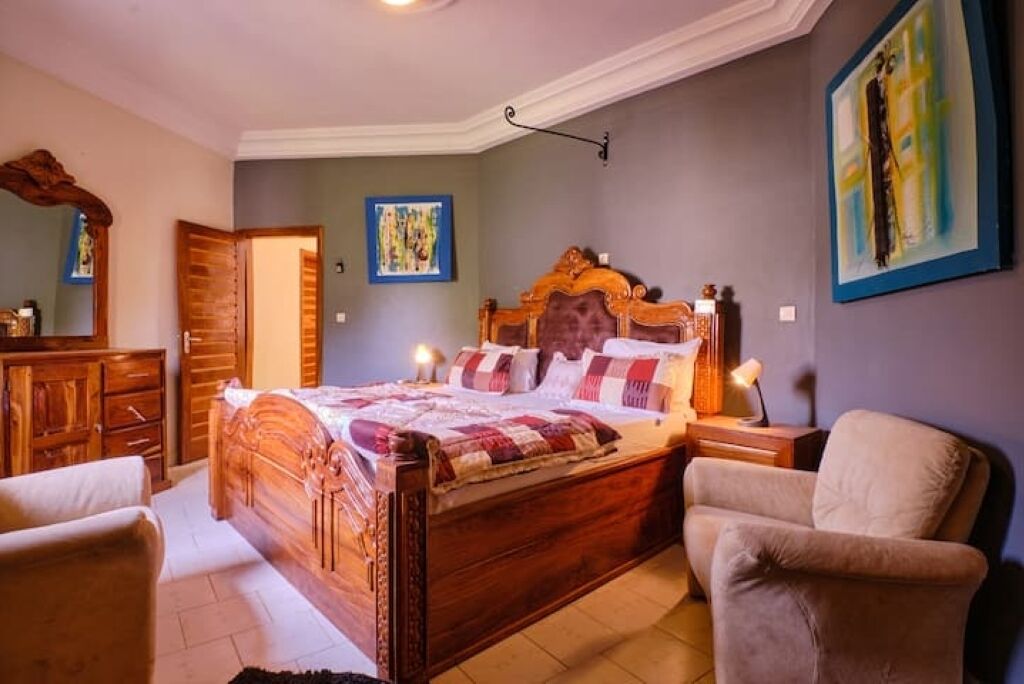 1 chambre, fer et planche à repasser, Wi-Fi, draps fournis