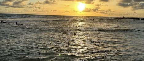 En la playa