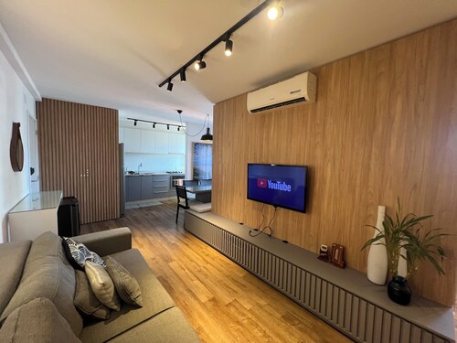 Apartment 200 m from the beach with AC and pool in Piçarras near... Bato Carrero World