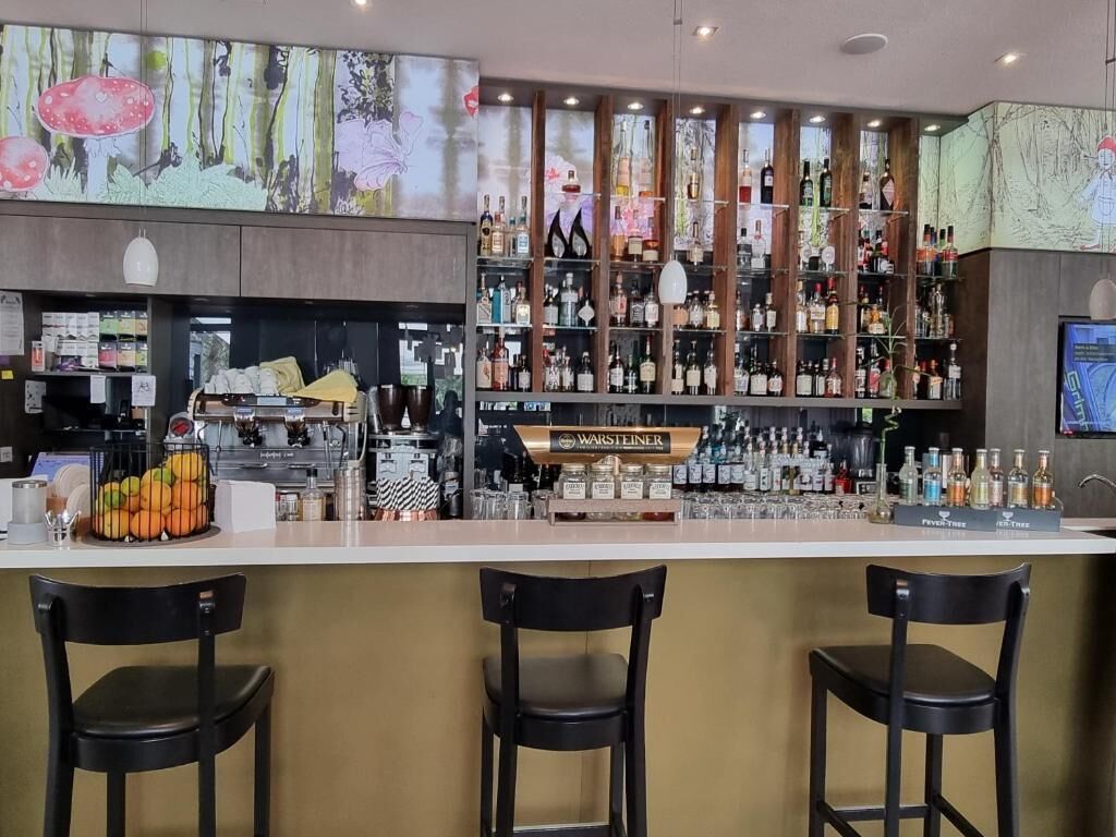 酒吧（店内）