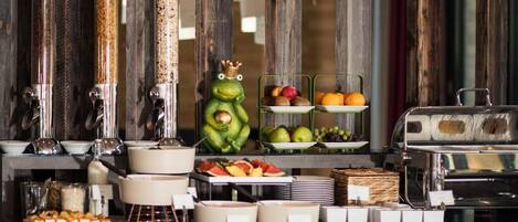 Dagelijks ontbijtbuffet (EUR 21.00 per persoon)