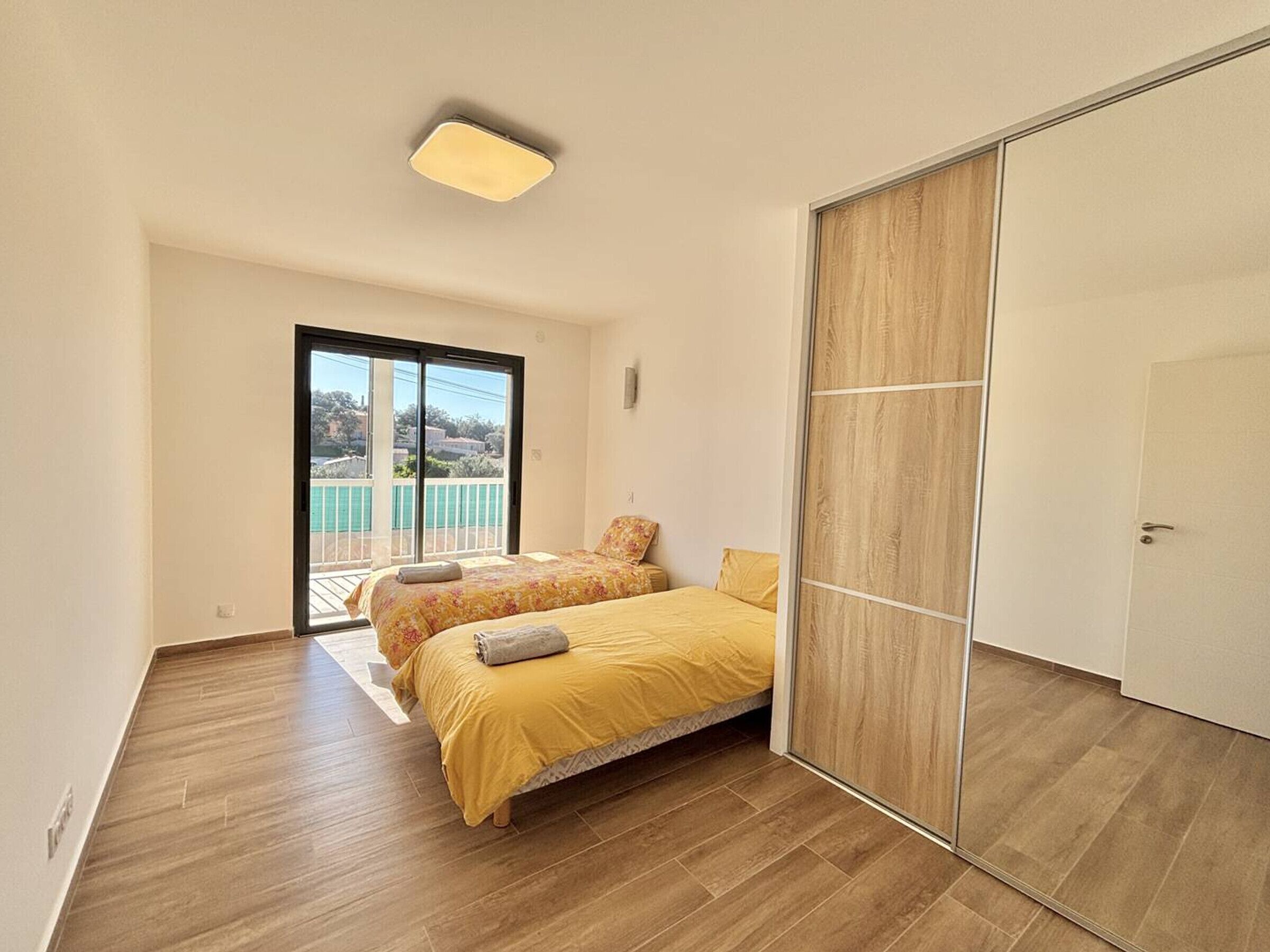 3 多间卧室、床单