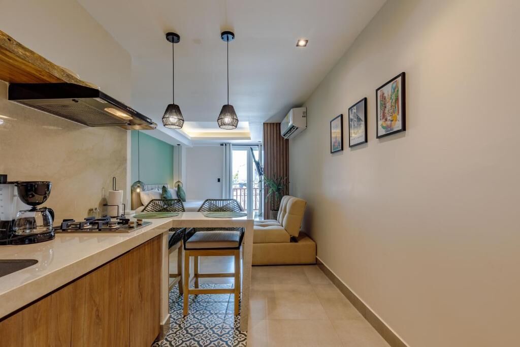 Estudio, 1 cama King size y sofá cama, balcón | Interior