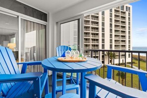 Outdoor dining - Master Bedroom Gulf Views in ST 2042 (Destin)