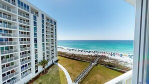 Property grounds - Gulf Breeze and Gulf View in ST 2072 (Destin)
