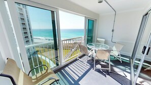 Dining - Gulf Breeze and Gulf View in ST 2072 (Destin)