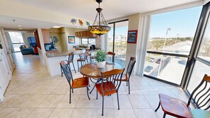 Dining - Great Rates and Beachside Convenience in Mainsail 434 (Miramar Beach)