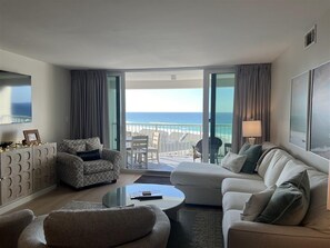 Smart TV - 2-Bedroom Renovated Free Beach Setup ST 3095 (Destin)