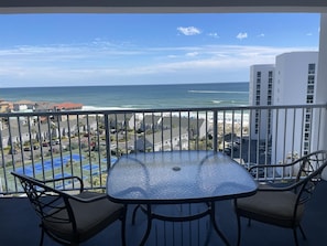 Outdoor dining - Splendid Views from Shoreline Towers 3112 (Destin)