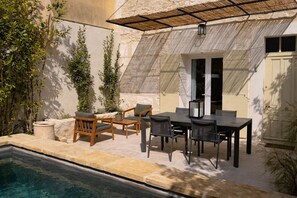 Outdoor dining - Petit Mas des Cigales Saint-Rémy de Provence (Saint-Rémy-de-Provence)