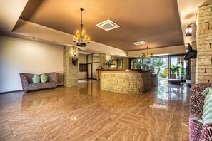 Lobby - Simanya River Lodge (Nkurenkuru)