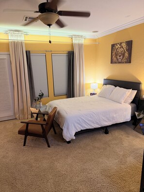 Unclassified image, 3 of 32, button - Luxe Desert Oasis in Exclusive Summerlin. Walking Distance to Golf, Shopping…. (Las Vegas)