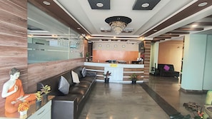 Reception - SKY LOFT HOTEL BANGALORE  INTL AIRPORT (Bengaluru)