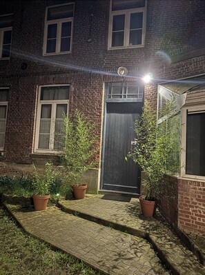 Unclassified image, 3 of 31, button - Apartment 5 minutes from Decathlon Arena, including secure parking. Free shuttle (Villeneuve-d'Ascq)