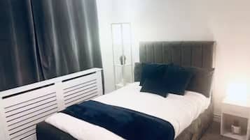 2 bedrooms, iron/ironing board, WiFi, bed sheets
