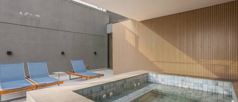 Studio de base | Piscine