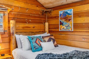 Cuna de viaje, wifi y ropa de cama 