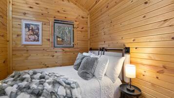 2 habitaciones, caja de seguridad en la habitación y cuna de viaje