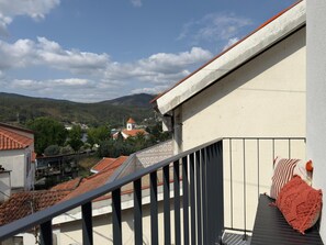 Unclassified image, 5 of 18, button - ROOT by the River | Villa with Douro River View, Next to Choupal River Beach! (Pedorido)