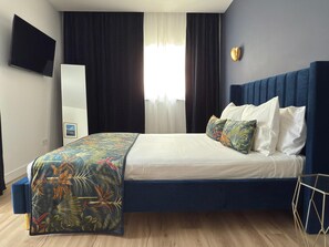 Unclassified image, 4 of 18, button - ROOT by the River | Villa with Douro River View, Next to Choupal River Beach! (Pedorido)