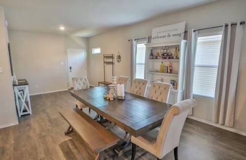 3 Bedroom Home in Elmendorf/San Antonio