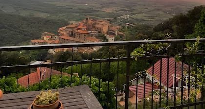 Apartment 'Casa Tina' with Sea View, Private Garden and Wi-Fi