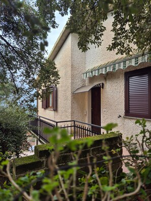 Imagen sin descripción, 2 de 34, botón