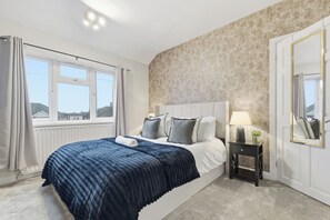 3 Schlafzimmer, Bügeleisen/Bügelbrett, Reisekinderbett, kostenloses WLAN