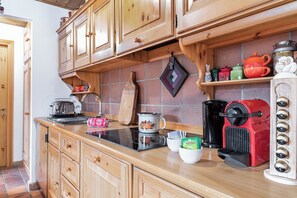Private kitchen - Ciasa monaco a gem in the heart of the dolomites (Corvara in Badia, Bolzano Alto Adige)