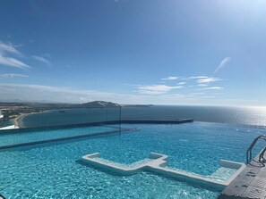 디럭스룸, 해변 전망