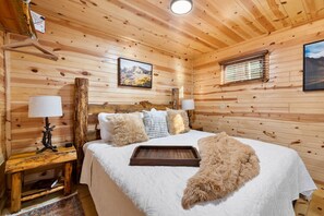 Fer et planche à repasser, lit parapluie, Wi-Fi, draps fournis