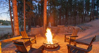 Bison Trail House: Rustic Cabin Retreat