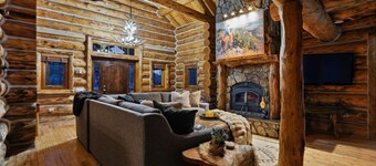 Great Lodge at Hillside: Iconic 6K Sqft Log Lodge