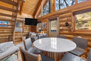 Dining - Ponderosa Retreat: Log Home w/ Hot Tub (Rapid City)