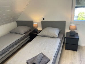 Tabla de planchar con plancha y wifi gratis