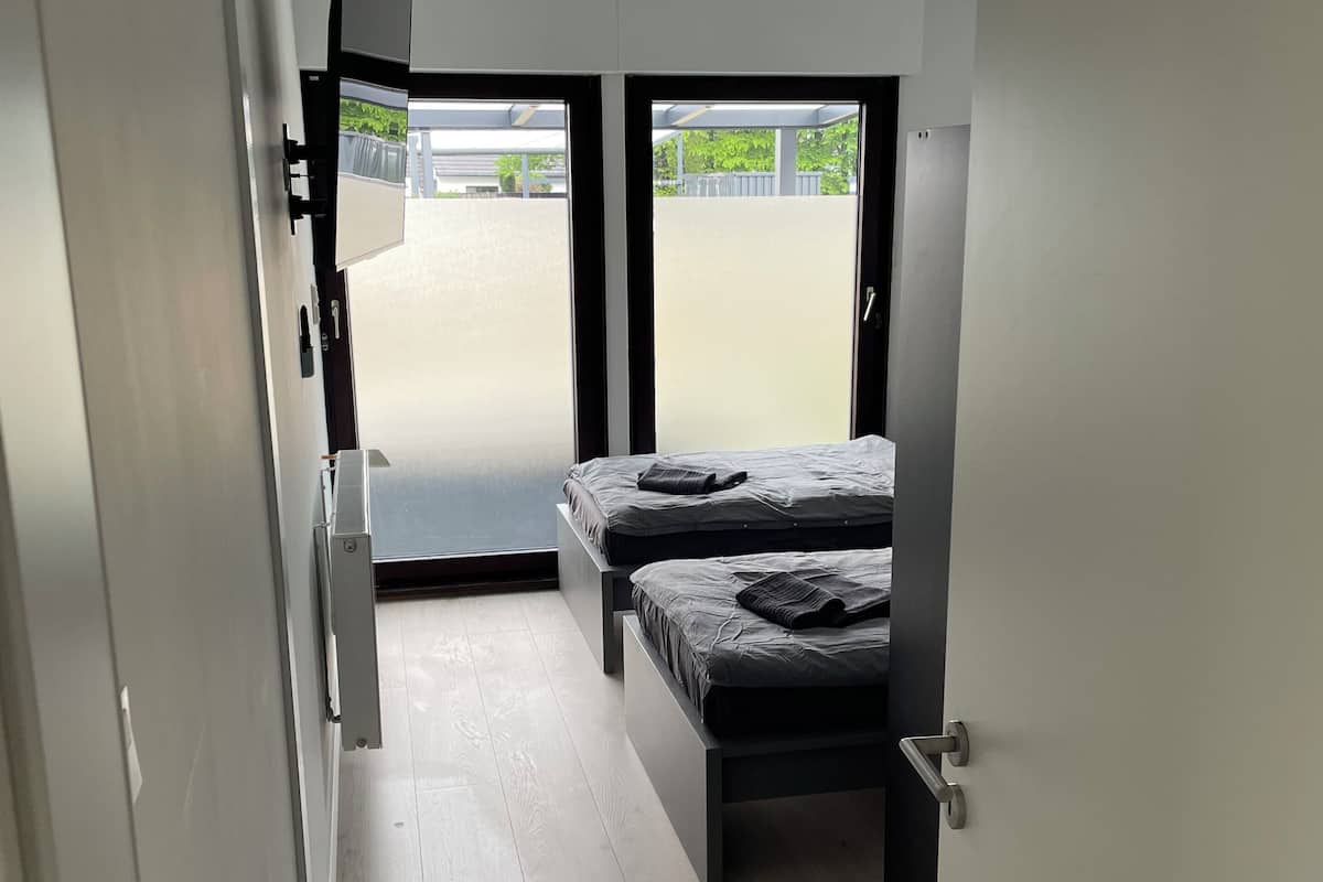 Iron/ironing board, free WiFi