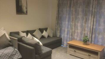 Condo, 2 Bedrooms, Accessible, Balcony | Living room