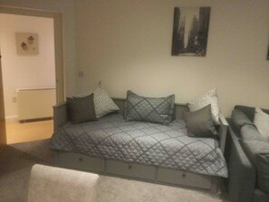 Condo, 2 chambres, accessible aux personnes à mobilité réduite, balcon | 3 chambres