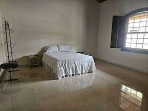บ้านพัก, 5 ห้องนอน, พร้อมสิ่งอำนวยความสะดวกสำหรับผู้พิการ, ระเบียง | 5 ห้องนอน