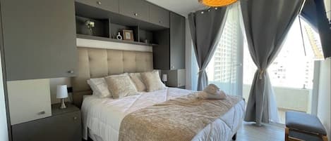 Appartement, 1 chambre, terrasse | Fer et planche Ă repasser, accĂšs au Wi-Fi (inclus), literie fournie