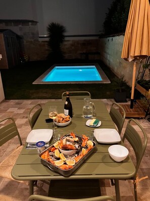 Unclassified image, 3 of 30, button - Vrbo Property (Bordeaux)