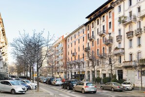 Parking - Stylish design flat Isola (Milano)