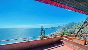 Deluxe Apartment, Sea View | Terrace/patio