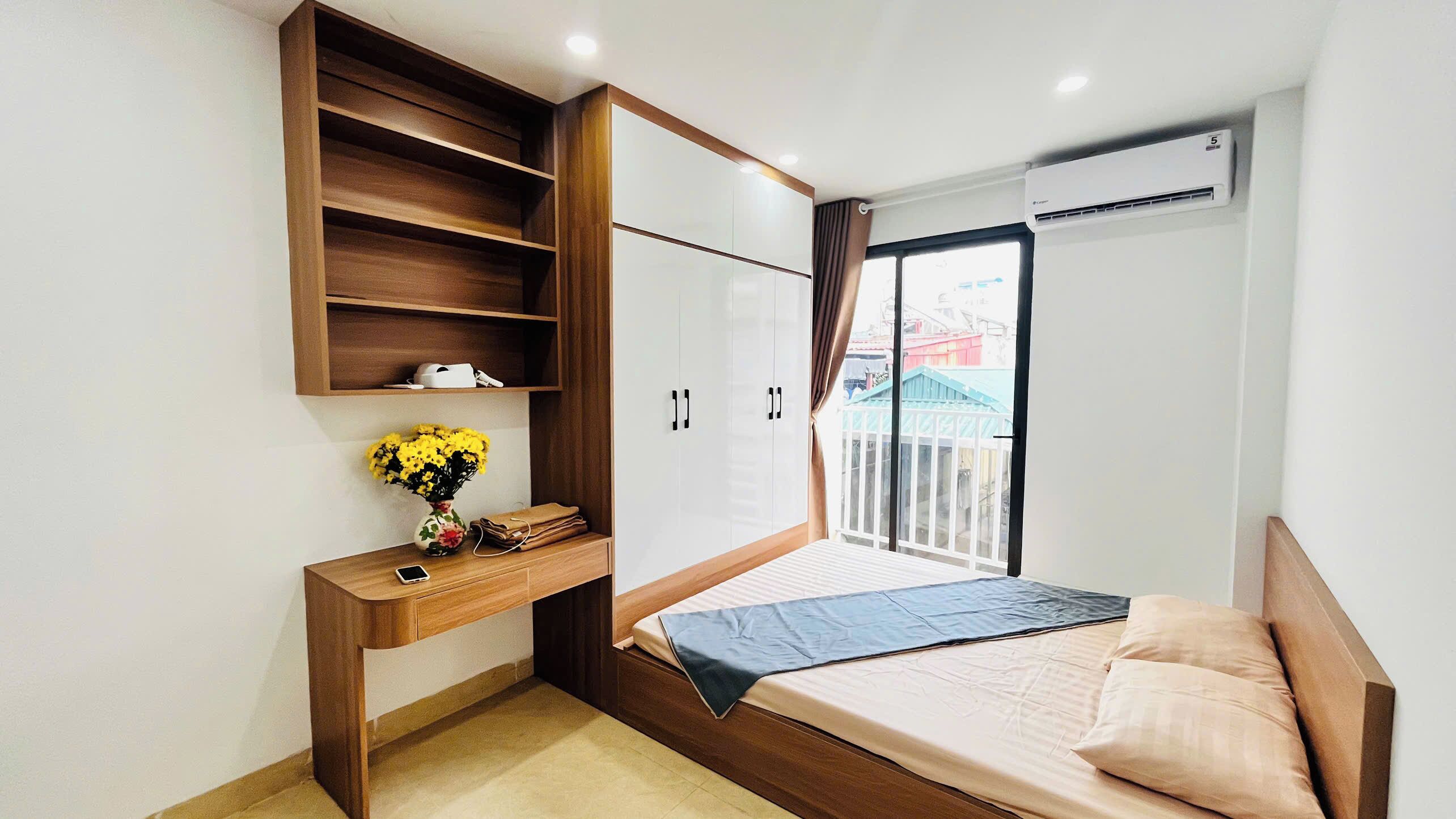 Studio Suite, Balcony | Free WiFi