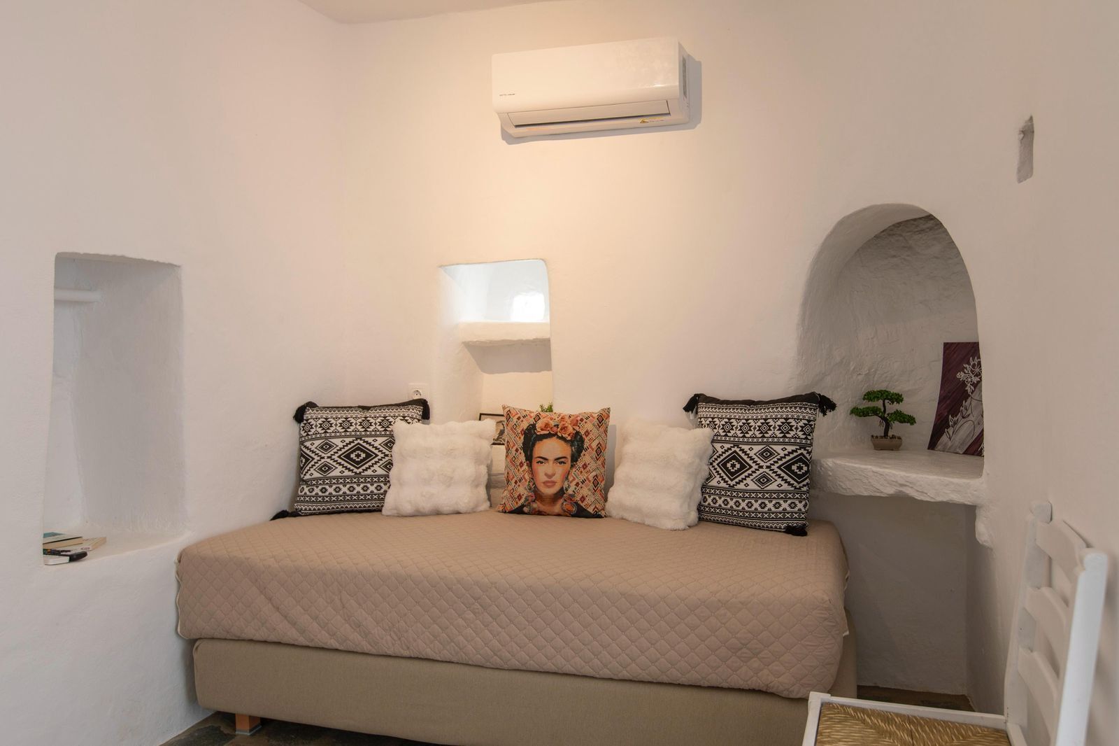 Comfort Apartment, Garden View | Blackout drapes, soundproofing, iron/ironing board, free WiFi