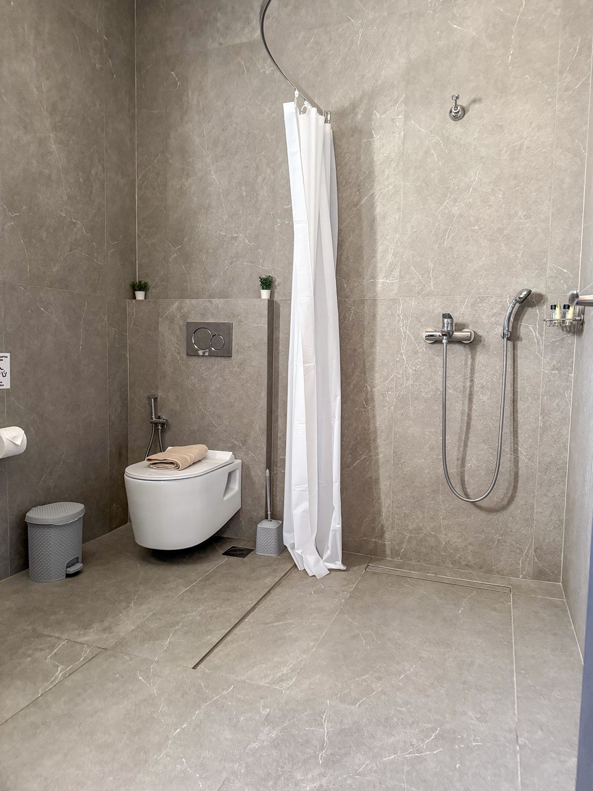 Classic Studio, Garden View