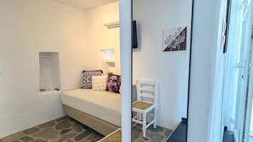 Comfort Apartment, Garden View | Living area